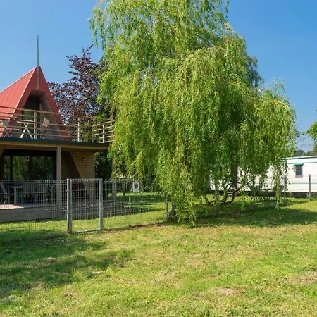 Domek Letniskowy Przy Plazy - Elen Nyaraló Osłonino